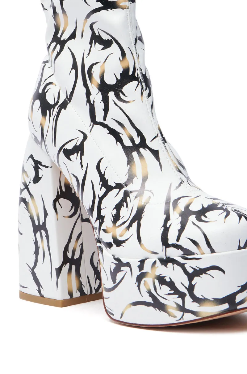 AZALEA WANG ARIADNE WHITE CHUNKY BOOTIE