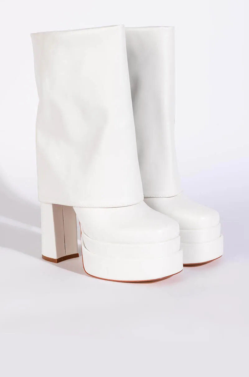 AZALEA WANG BABY FOLD OVER CHUNKY BOOT IN WHITE