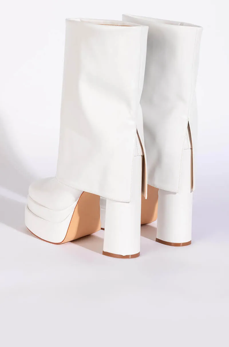 AZALEA WANG BABY FOLD OVER CHUNKY BOOT IN WHITE