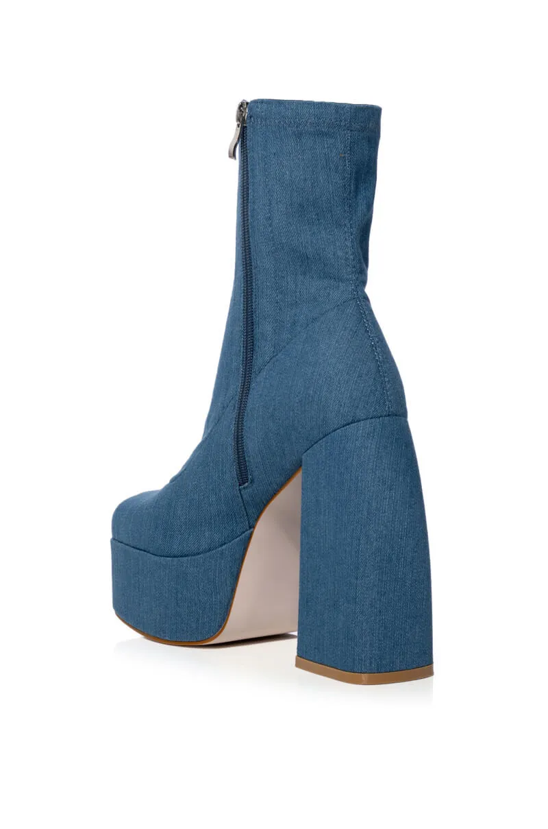 AZALEA WANG EVERLEIGH CHUNKY BOOTIE IN DENIM