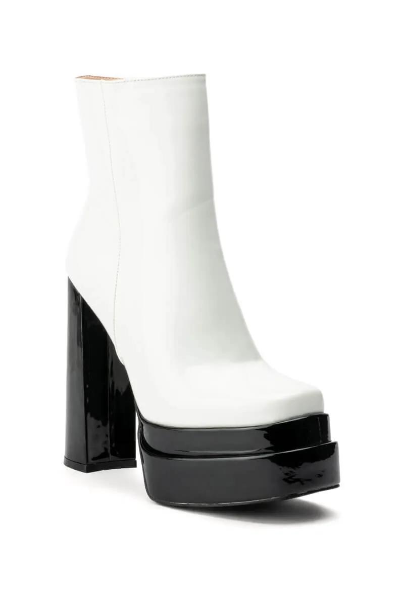 AZALEA WANG MATEO CHUNKY PLATFORM BOOTIE IN BLACK WHITE