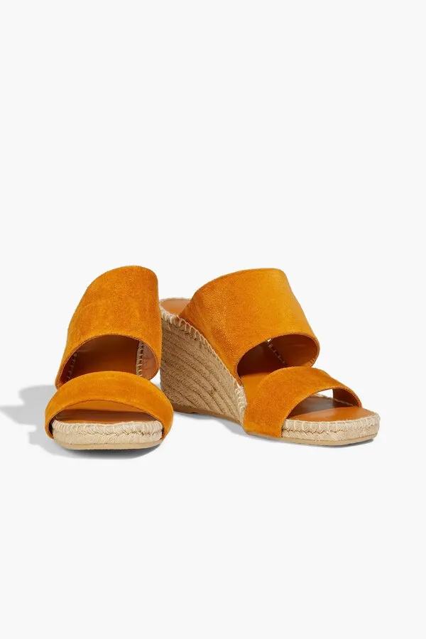 Gaelan Suede Wedge Sandal - Saffron