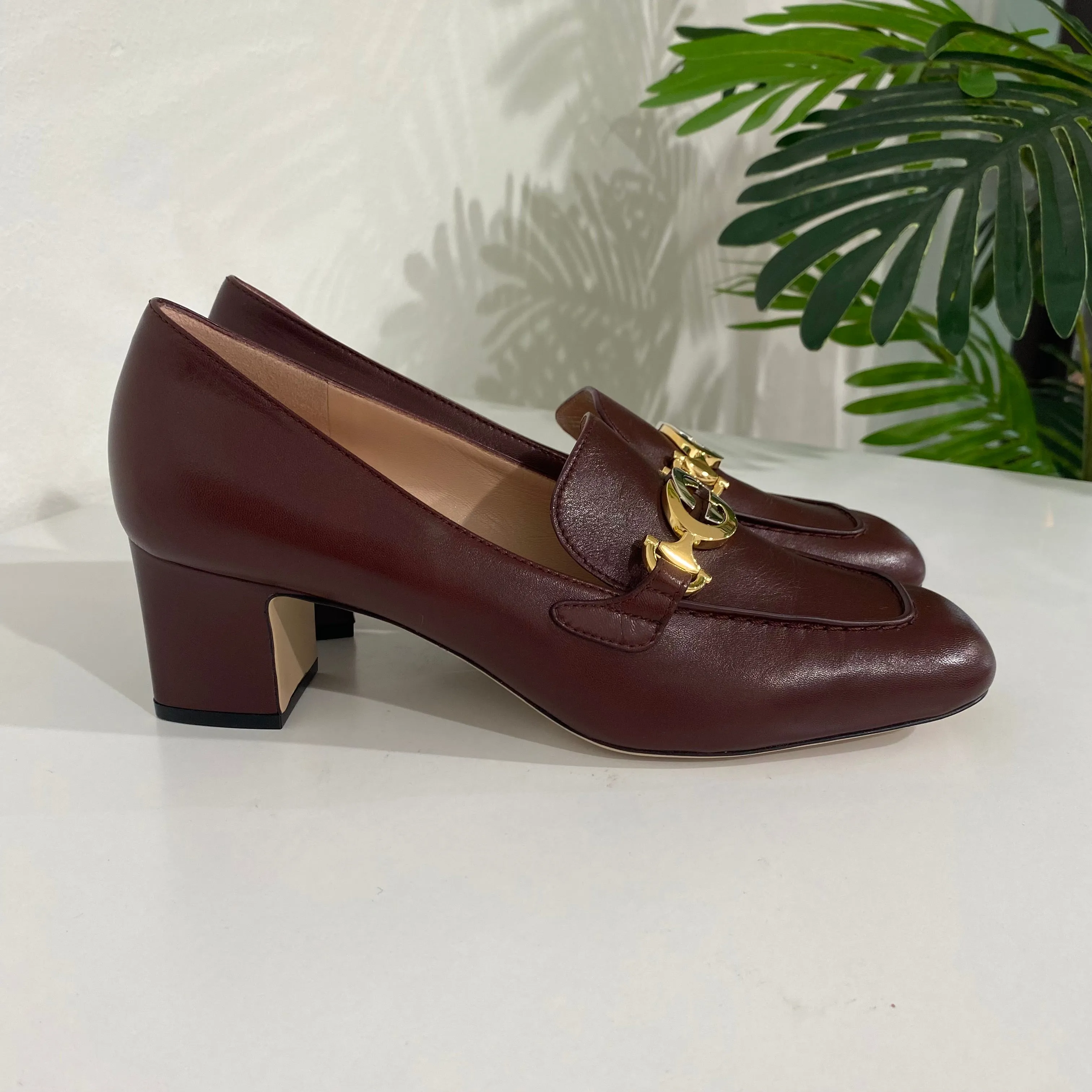 Gucci Unworn Burgundy Zumi Loafer