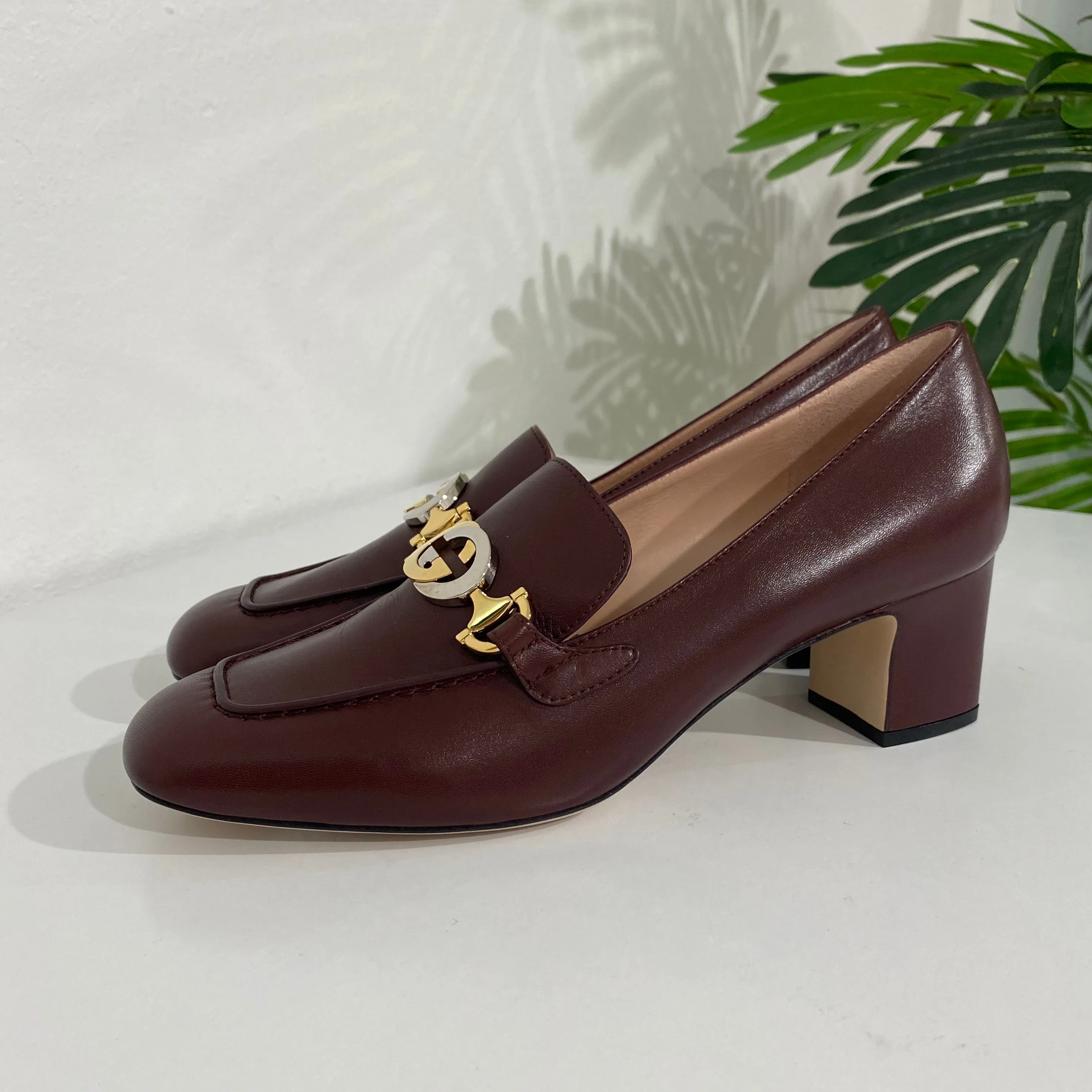 Gucci Unworn Burgundy Zumi Loafer