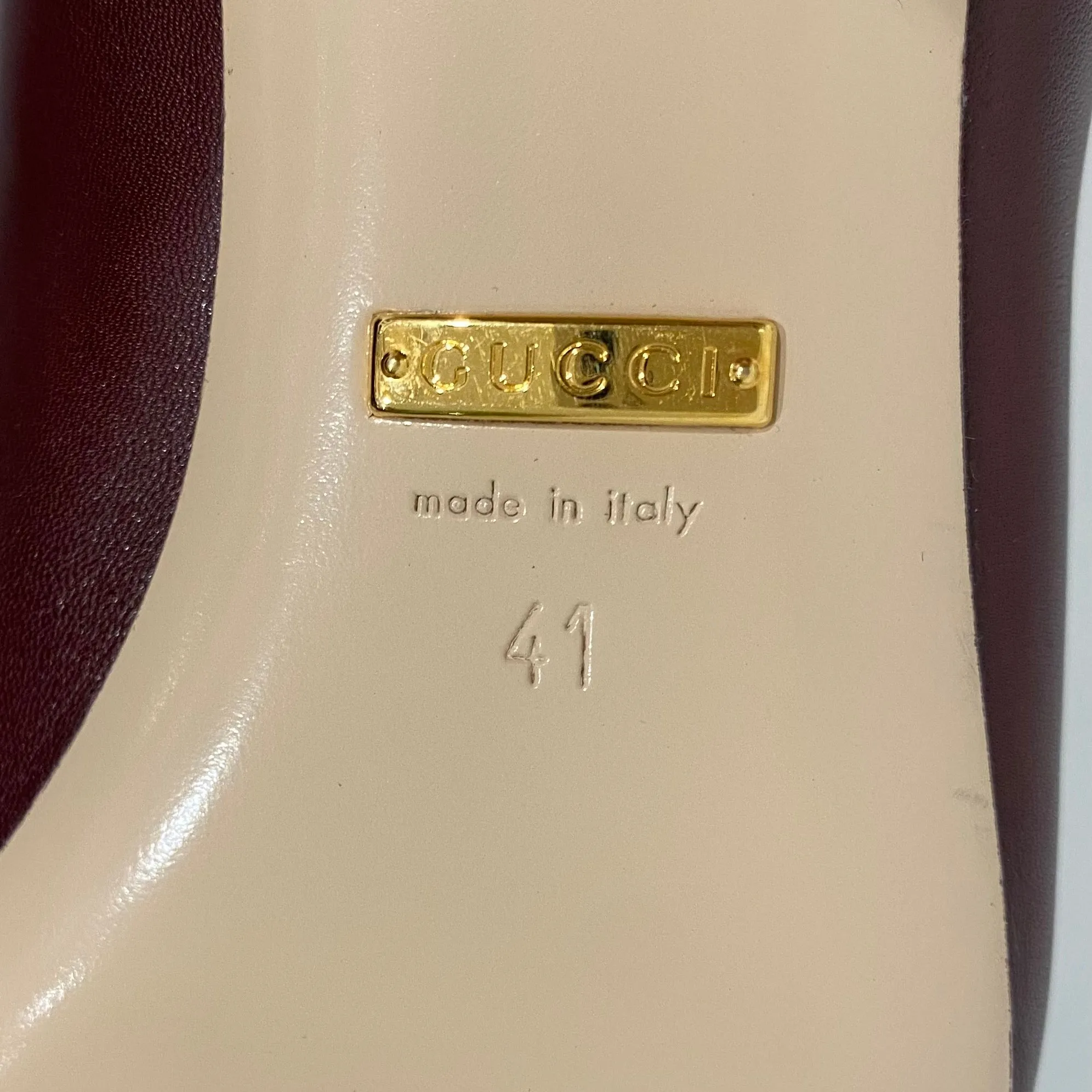 Gucci Unworn Burgundy Zumi Loafer