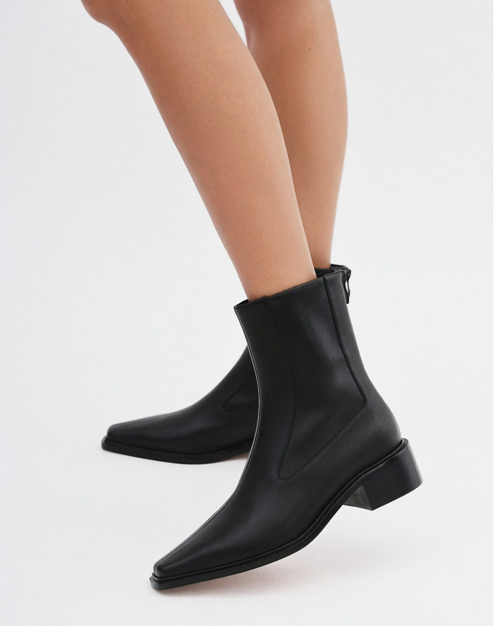 OLYMPIA FLAT ANKLE BOOTS BLACK LEATHER